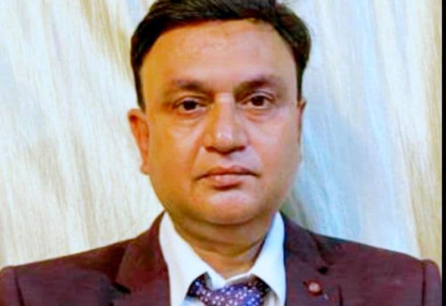 विश्व एड्स दिवस 2025 विशेष: टीएमएच के डॉ. बिनोद कुमार ने बताया रोकथाम, जागरूकता और समय पर उपचार है जीवन का आधार