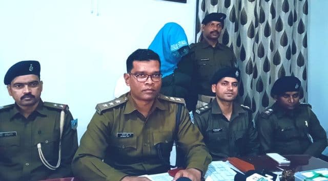 जीवन प्रमाण पत्र अपडेट कराने के नाम पर 16.92 लाख की साइबर ठगी, पुलिस ने मुख्य आरोपी मो. सकीर असारी को दबोचा