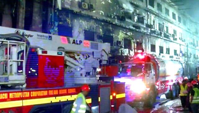 कराची के गुल शॉपिंग प्लाजा में भीषण आग, 36 घंटे बाद काबू, 26 की मौत, दर्जनों लापता